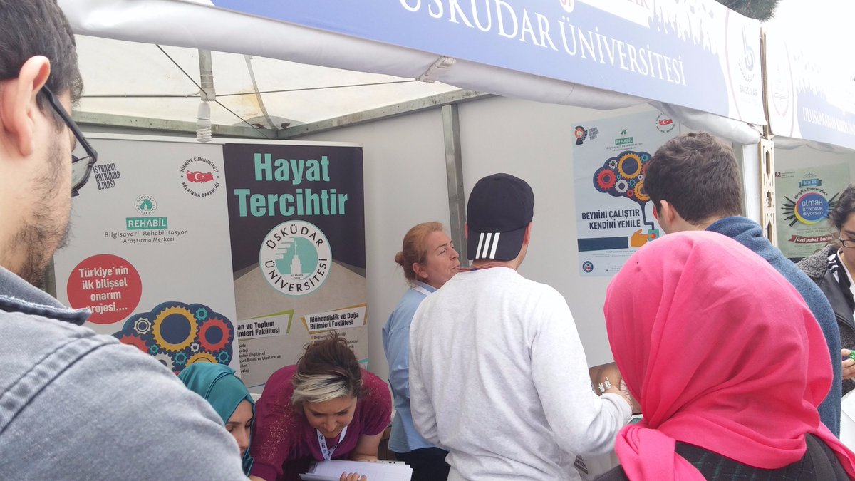 Reha_bil's tweet photo. 2016 Bağcılar Üniversite tanıtım günlerinde"Beynini Çalıştır Kendini Yenile" projesi lise öğrencileriyle buluştu https://t.co/82Uj12ArYI