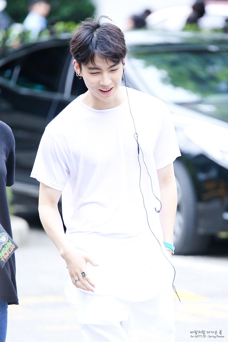 springbreeze16's tweet photo. 150717 이날 넘져앙👼 예전에 올렸던 거지만 또 봐용💖💖💖 #JB #재범 #GOT7 #GetWellSoonJB https://t.co/6cUGRQnr7m