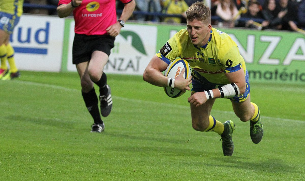 ASMOfficiel's tweet photo. #PortraitASM @David_Strettle plus d’un tour dans sa Manche… https://t.co/r4Rj6G7XGb #YellowArmy https://t.co/qTohdJrJ56