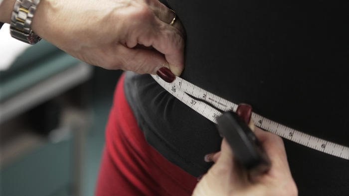 latimes's tweet photo. 38% of American adults (and 17% of kids) are now obese, CDC study says https://t.co/dHbwMJ33P9 https://t.co/AC3hmiLlON