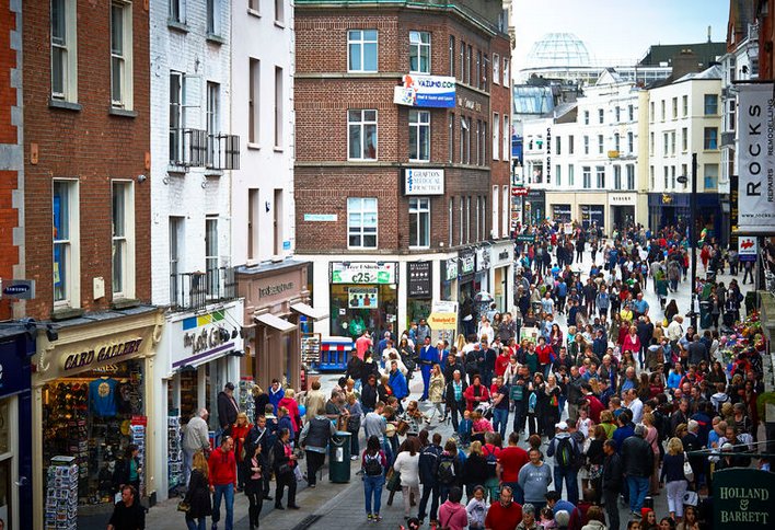 'Dubliners at their ease are the greatest hosts of all' <a href="/lonelyplanet/">Lonely Planet</a> Thanks guys! fal.cn/dublinpeople