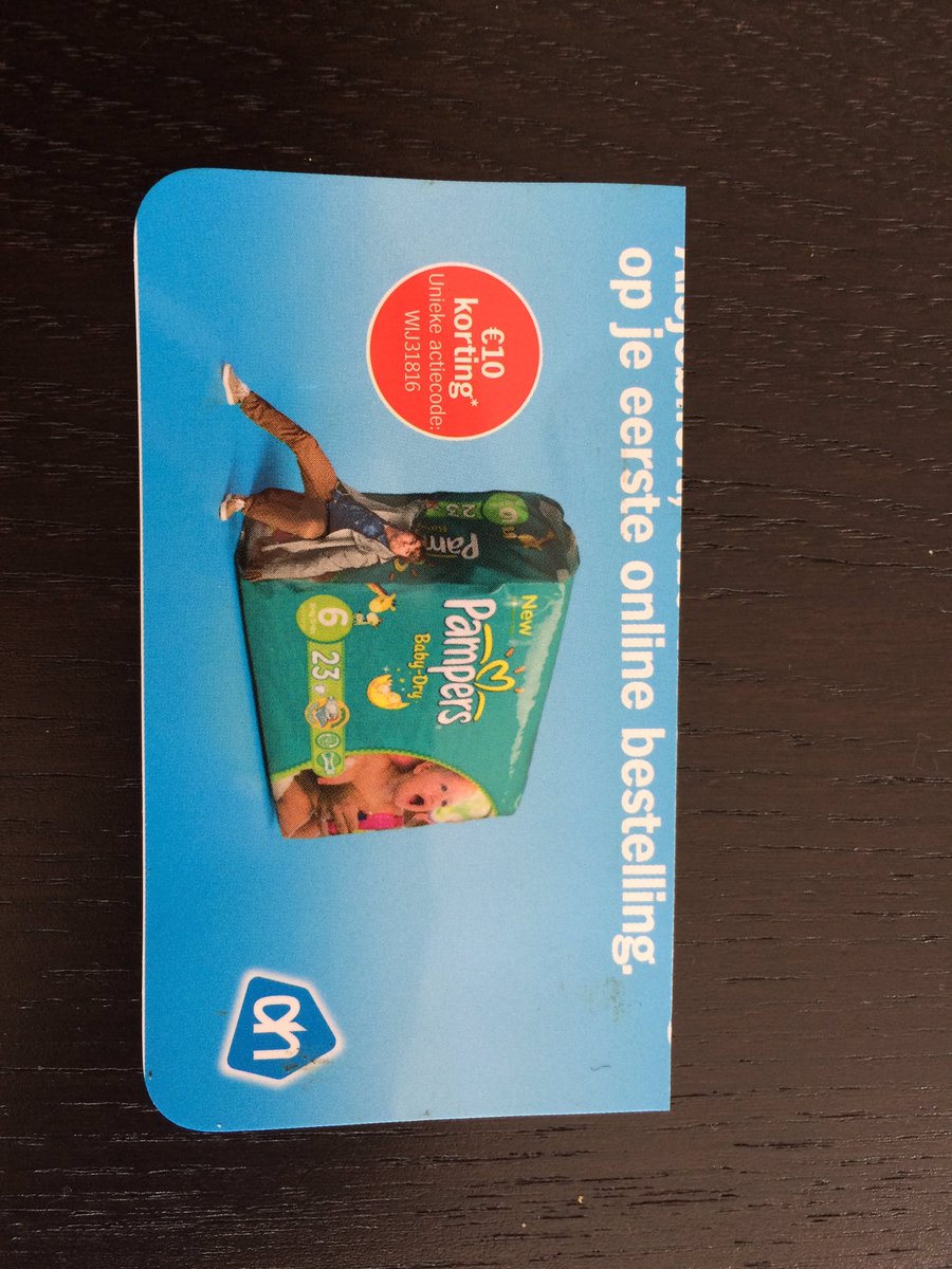 ralphbenjamin's tweet photo. Net ontvangen bij een tijdschrift, iets te fanatiek afgeknipt bij de @albertheijn https://t.co/l551UDFchY