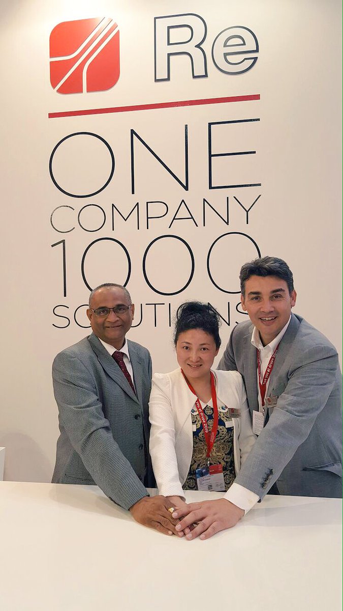 Re_spa1974's tweet photo. Re family @drupa #drupa2016 #ReChina #ReIndia https://t.co/yVvuXnpPN8
