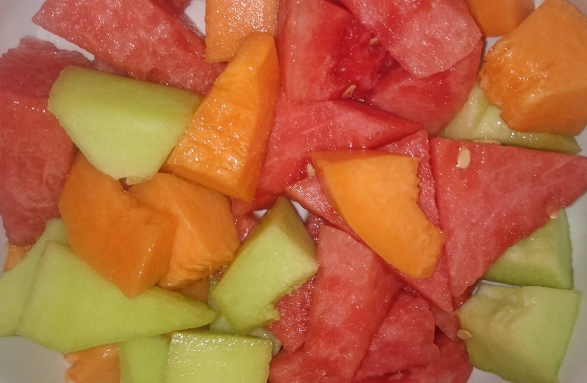 MademoiselleRMS's tweet photo. El #melón  es una de las frutas que mas me gustan, es una excelente elección si quieres llevar una vida sana. https://t.co/y6k8tK9lgC