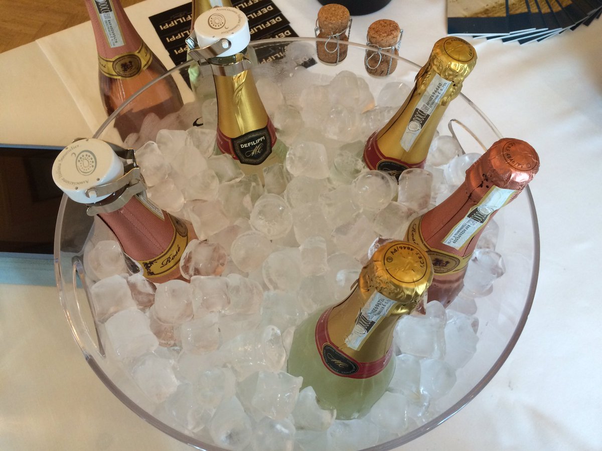 igessiwines's tweet photo. Grazie ad @AISMilano per il bellissimo evento di ieri!! @WestinPalaceMil #winelover #oltrepòpavese #sparkiling https://t.co/itcJFOzL8U