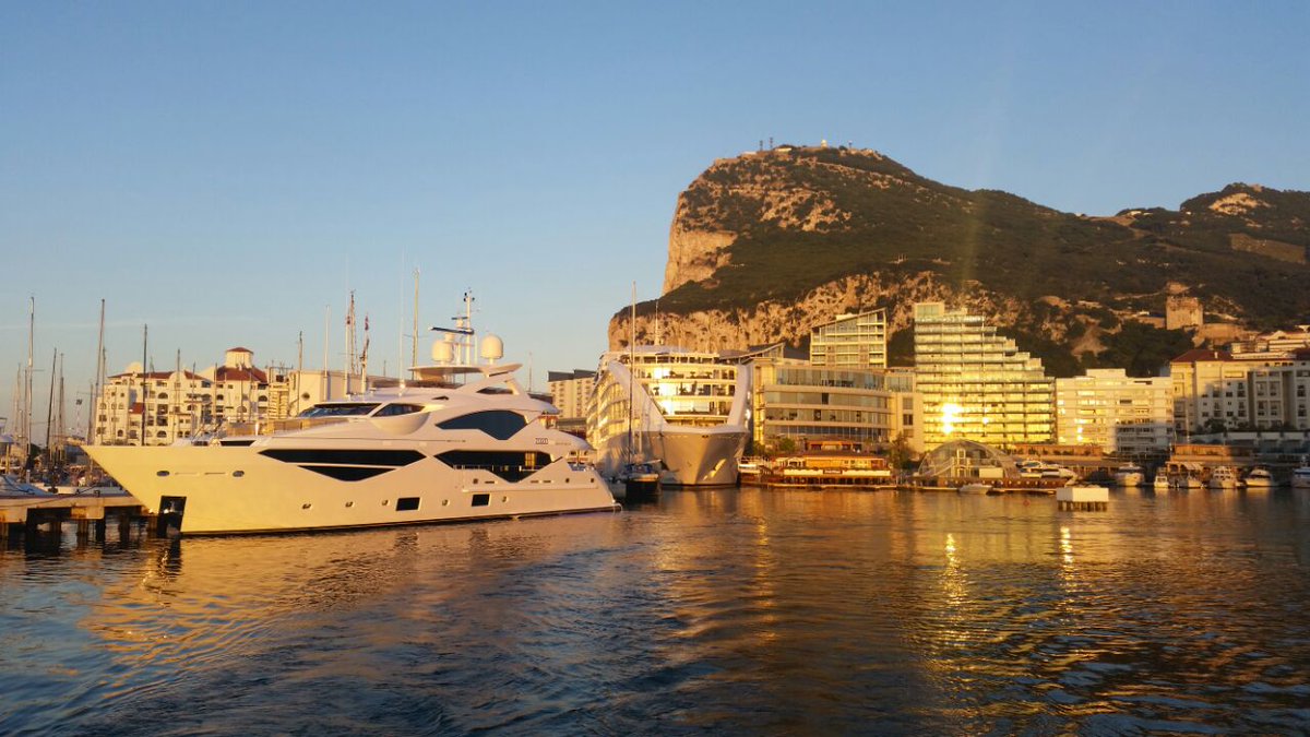 Sunseeker_Intl's tweet photo. The picture perfect Zozo (131 #Yacht) - spotted in #Gibraltar. #Sunseeker #Yachts https://t.co/WUdt6SNax4