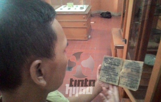 Penampakan Mushaf Al Quran Abad 13 Dari Cipunagara Di