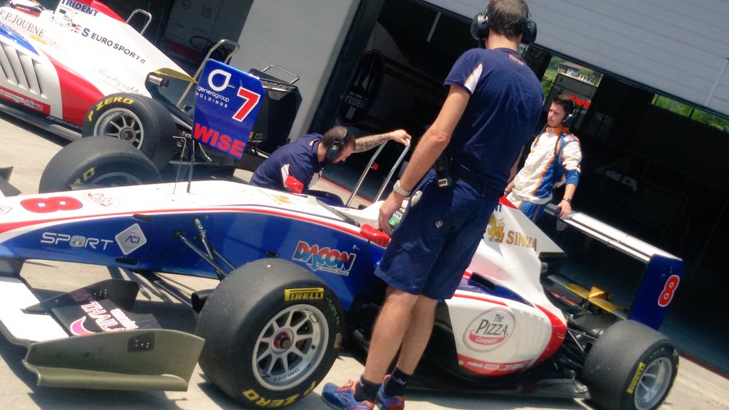 trident_team's tweet photo. #GP3 #SpielbergTest #Day1 #AfternoonSession @SandyStuvik https://t.co/vW1bH2pq0u