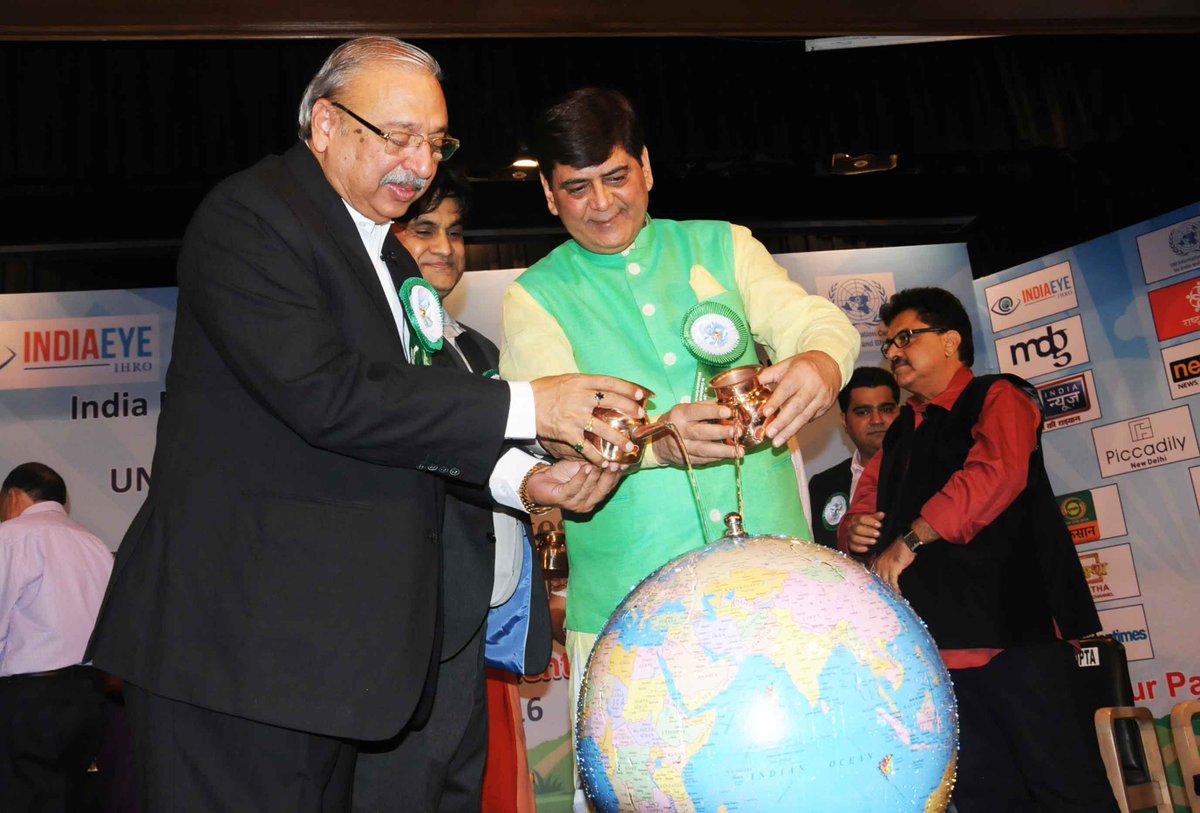 thinkenvironmnt's tweet image. During the World Environment Day event.
@imbhandarkar @sureshpprabhu @RailMinIndia

More to come.
#ThinkEnvironment