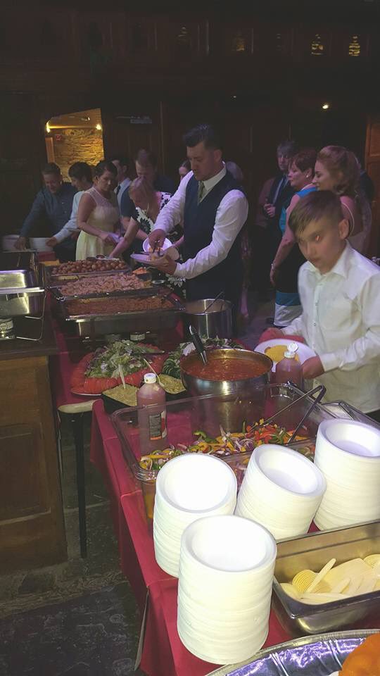 AceMeats1's tweet photo. Fri-Gold Menu Hog&amp;Cold Buffet in eve! Sat-Silver Hog &amp; Mucho Messy Mexican Buffet in eve! @CaerphillyCas https://t.co/1sOGvI1yZ6