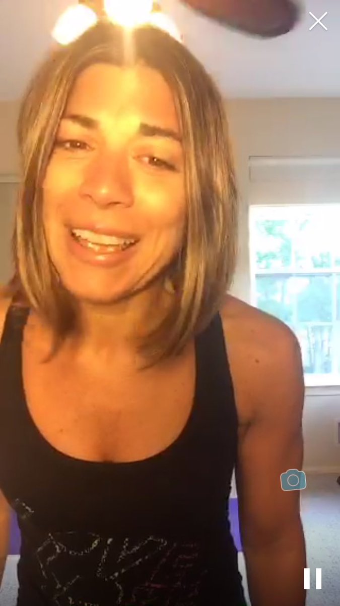 FitnessRaygunUS's tweet photo. .@ZumbaMichelle25 on #Periscope: πͺπ»πͺπ»30 Day #Butt Challenge #PinPL! #ZumbaLoveTribe #fitness https://t.co/s1DIlRboom https://t.co/uituw35Tyu