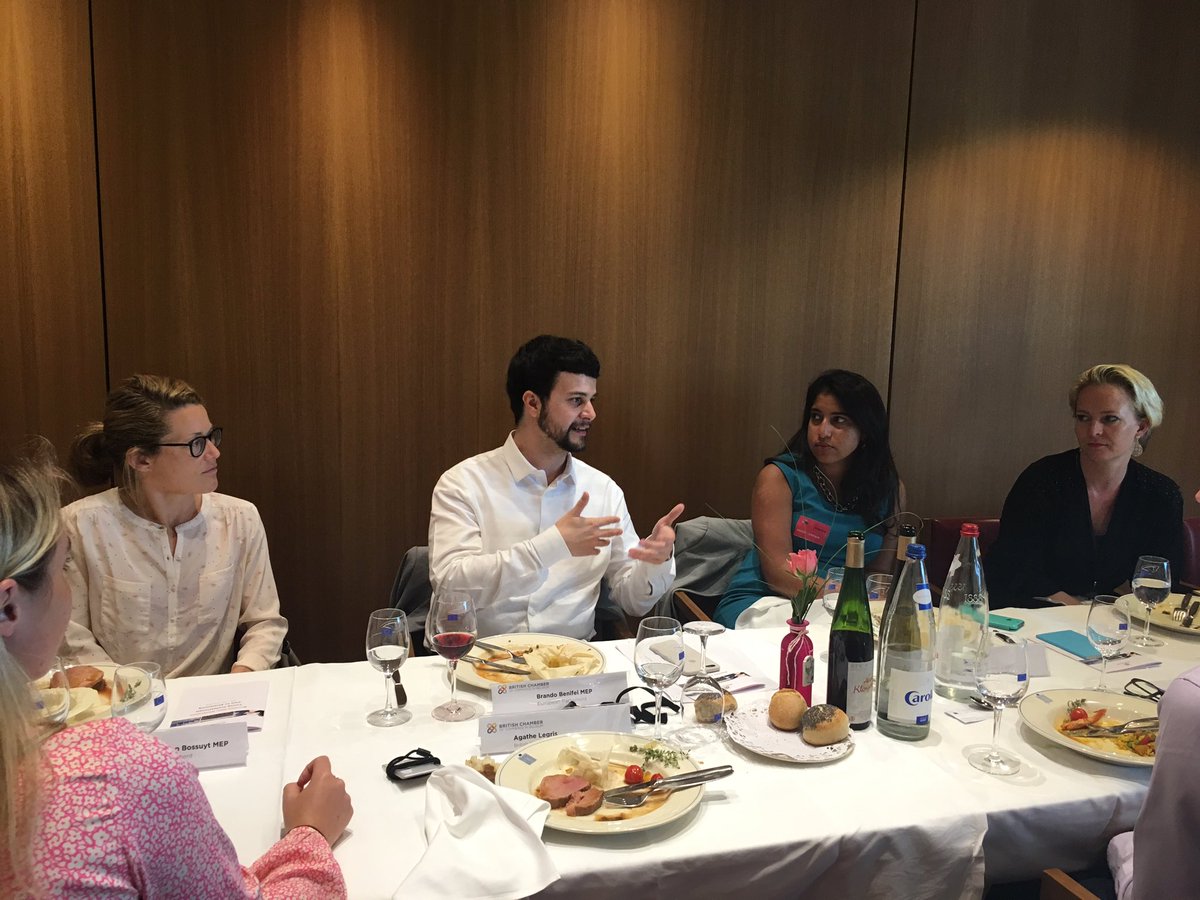 AgatheEUpower's tweet photo. Interesting lunch discussion on the work life balance of an MEP w/@anneleen_vb @MarietjeSchaake @brandobenifei https://t.co/GedHNunl7h
