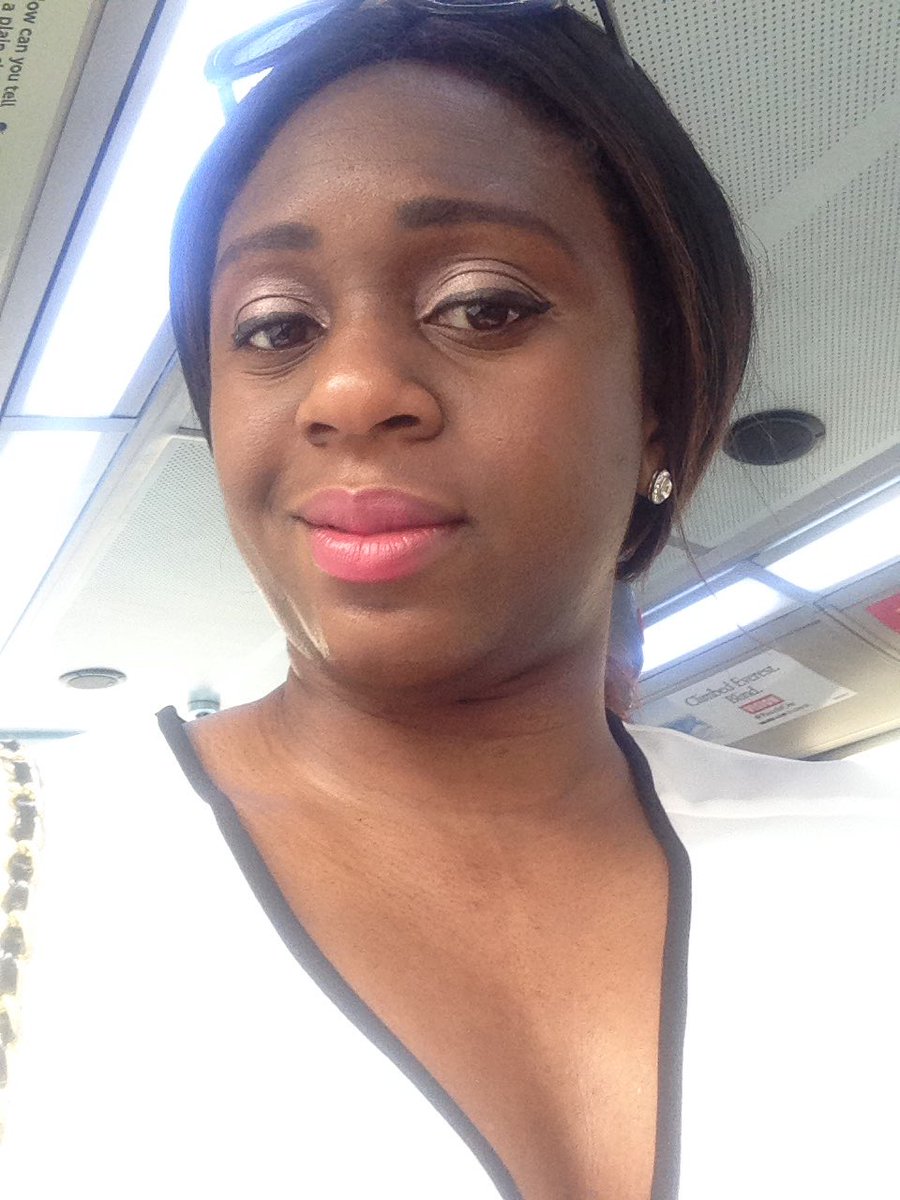 clareanyiamo's tweet photo. On route to speak at #jwef Southbank Uni, rocking @Illusionsbeauty #lipgloss in #sushiFlower 💄💋💯 https://t.co/uAp7gRkang