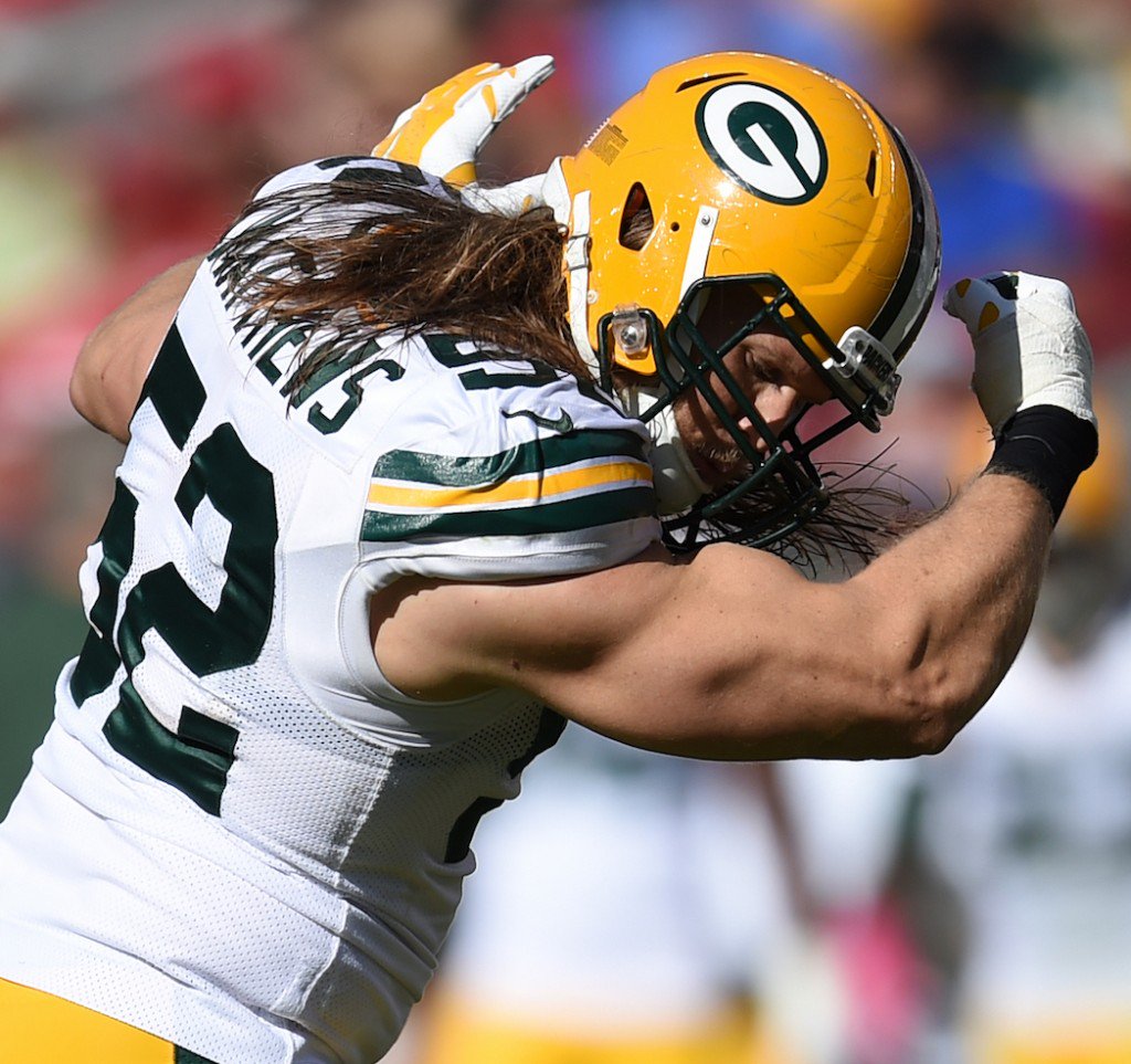 PFF's tweet image. Is Clay Matthews' move back to OLB good for the Packers?

More from @PFF_NateJahnke: pffoc.us/1rbmnnp