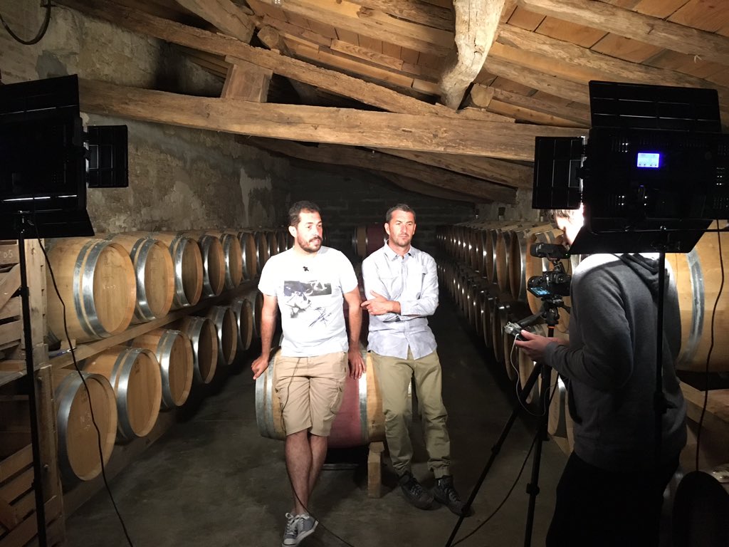 Wyn_app's tweet photo. Tournage au @CGaucheraud @VinBlaye @BordeauxWines #vin https://t.co/FpEGfWikwC