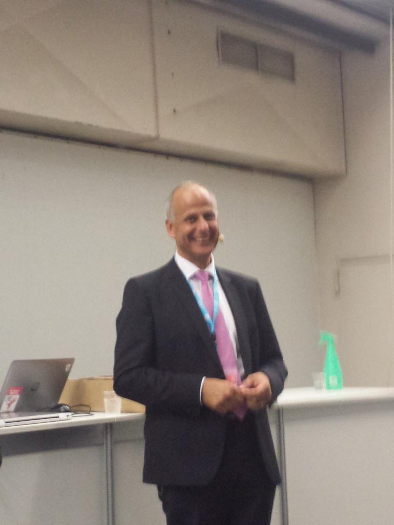 digitaldrucker's tweet photo. bestimmt wieder spannend inspirierender Vortrag von Jörg Hunsche über #digitaldruck. #drupa2016 #hpindigo Halle 7.2 https://t.co/Dp0YNFHuaj