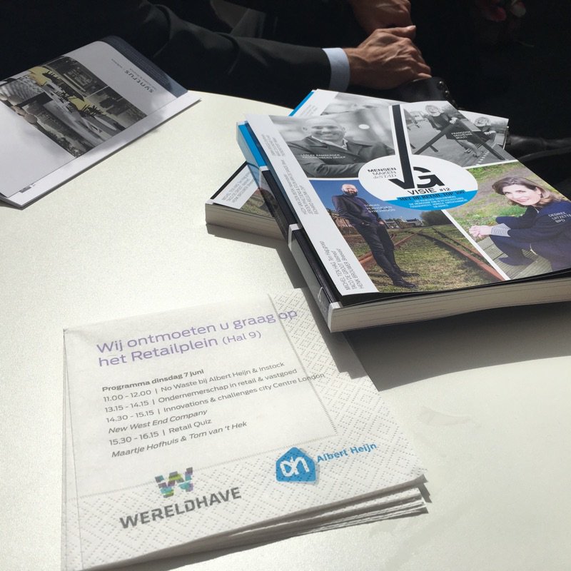 .<a href="/VGvisie/">VG Visie</a> #retailplein #hal9! Lees het interview met oa <a href="/CFretaillinks/">Carin Frijters</a> op: retailtheater.nl/slow-down-de-b… #provada2016