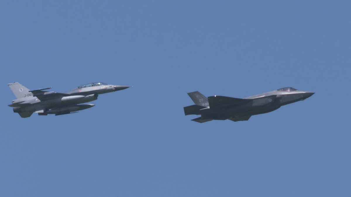WeShootit99's tweet image. #F35 #JSF #FlyBy #F16 #Groningen #WeShootit