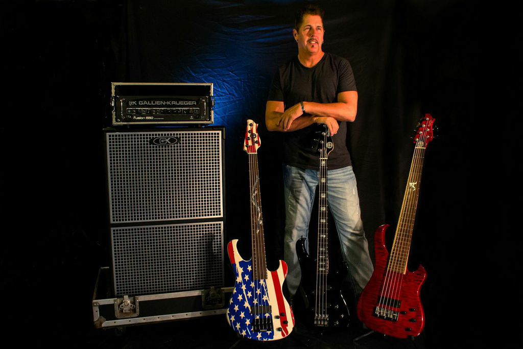 DinkCook's tweet photo. Thanks to @ElectraGuitars and #CRACKERCASTER and @GallienKrueger for ur support on this years 2016 Toby Keith Tour https://t.co/yfRZC4TUN7