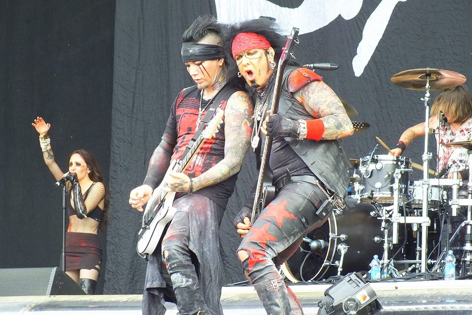 RockSidePub's tweet photo. #godsofmetal2016 #godsofmetal #sixxam #nikkisixx #djashba #JamesMichael #monza #mypics #gom2016 #metal #rocksidepub https://t.co/PzVPcdwBtQ