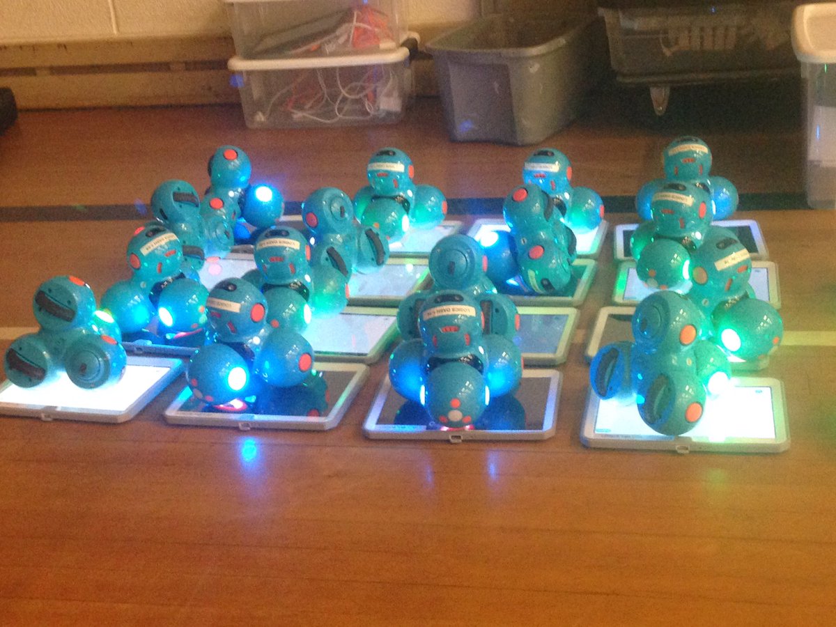 TDSB_Robotics's tweet image. Dash ready for deployment at the #codingolympics @RyersonCS @LOGICSAcademy