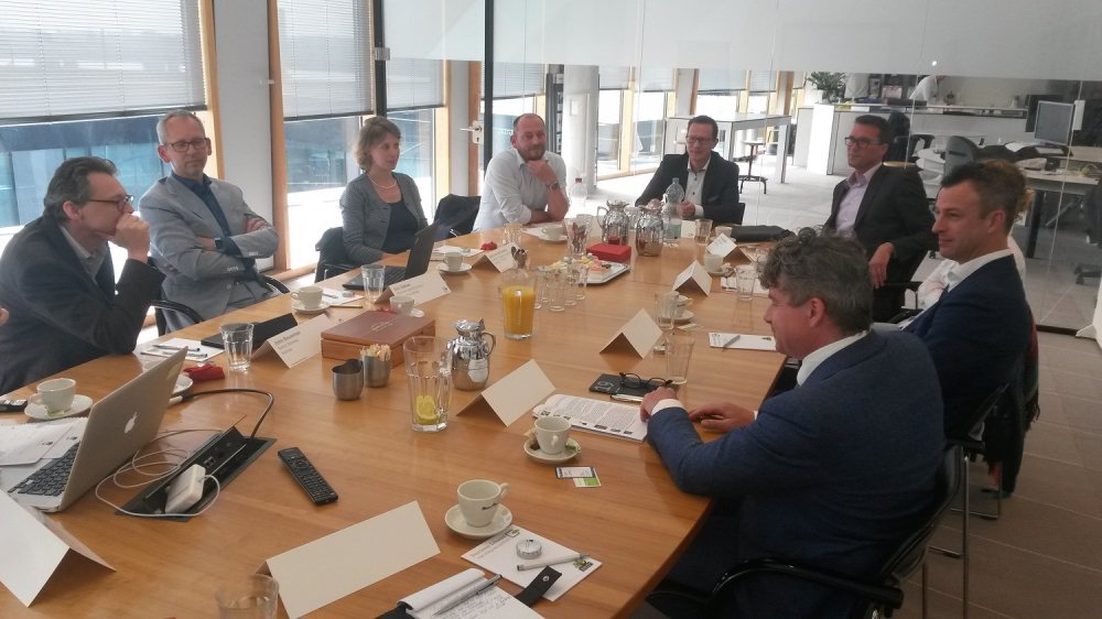 Roundtable: ‘Docent is bepalende factor in scholen’ @flexibelcomfort <a href="/VandenBergGroep/">Van den Berg Groep</a> duurzaamgebouwdconnect.nl/nieuws/2016060…