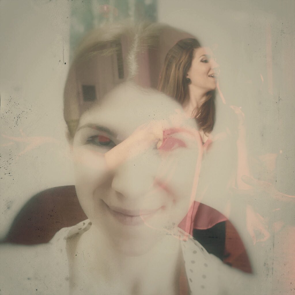 LauryBedard's tweet photo. Tête dansante... #FaceCacheeEgo #recitqc #egoportrait #surréalisme #reseaurécit #unrécitprèsdechezvous! #recitcsa https://t.co/3iQLnAiZ8J