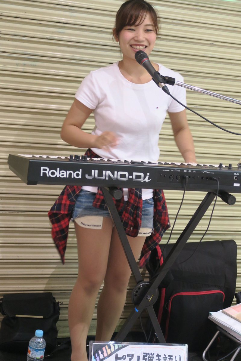 Twitter पर さとるん 吉祥寺なう R N 坂本理沙 さん路上ライブ敢行中 今宵初見でしたが誕生日サプライズも観れてラッキー 銀盤弾き語りの素敵な天使のようなアーティストさん また聴きに行きたいなぁ 坂本理沙