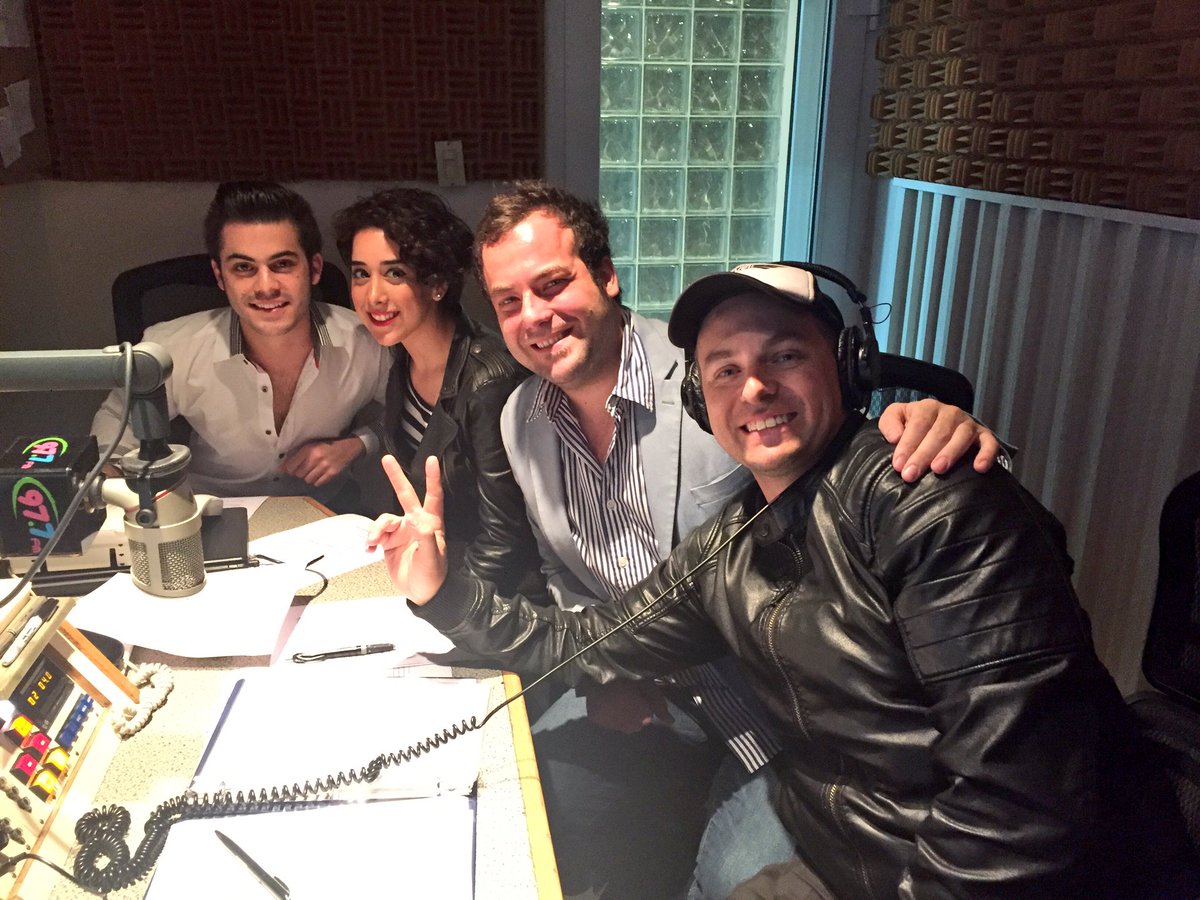laoctava_tv's tweet photo. ¡Sintonízanos! Estamos con el elenco de la obra @dirtydancingmex https://t.co/tfBCgkQl2O