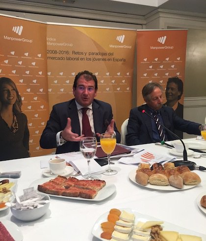 ForoRRHH's tweet photo. El empleo juvenil, el gran lastre de la recuperación económica española: https://t.co/j2FgqFO80y @ManpowerGroupES https://t.co/UM4AY2gDgv