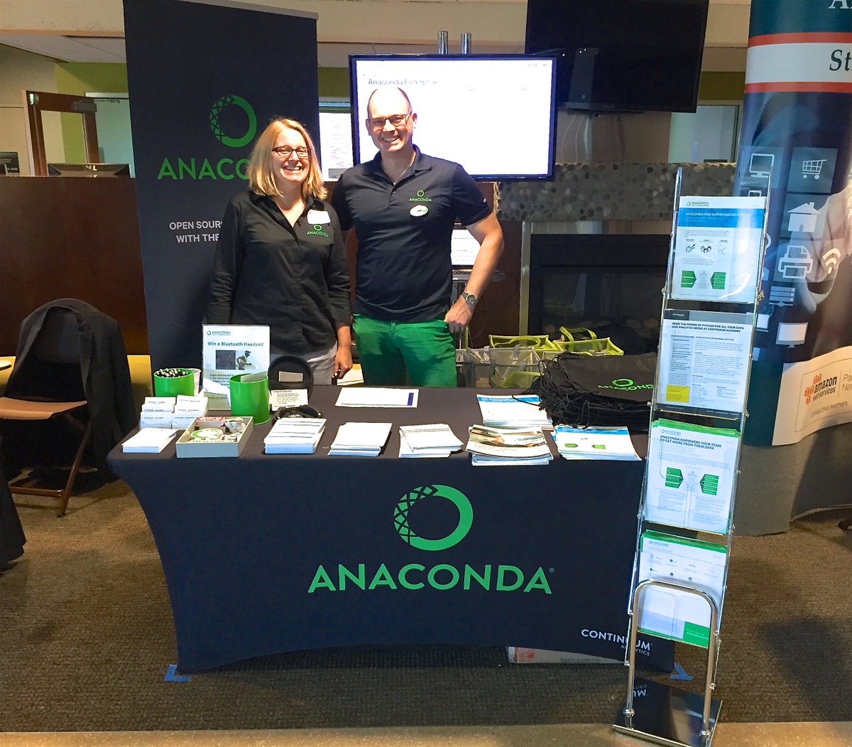 anacondainc's tweet image. Stop by and meet our team at #BigDataTech @MinneAnalytics today! Let's talk #Anaconda #Python for #DataScience!