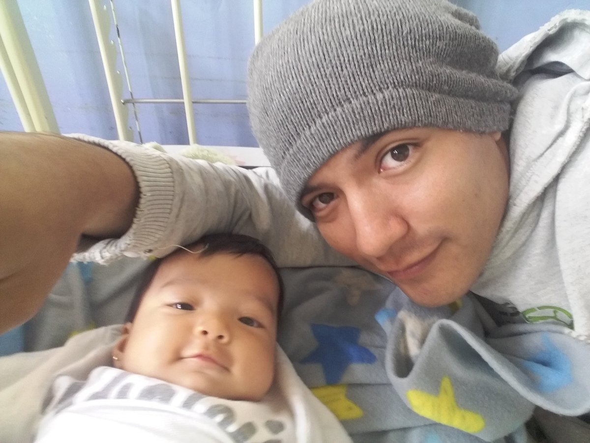 jhonny2728's tweet photo. Mi bb y yo !! #todopasoapaso !!! Te quiero muxo hija !!! https://t.co/iyKqFHgthH
