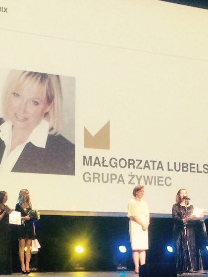 ZofiaBugajna's tweet photo. Małgorzata Lubelska z Grupy Żywiec z Grand Prix Konkursu Dyrektor Marketingu Roku! Gratulacje! #MSEurope https://t.co/CzDndc3x07