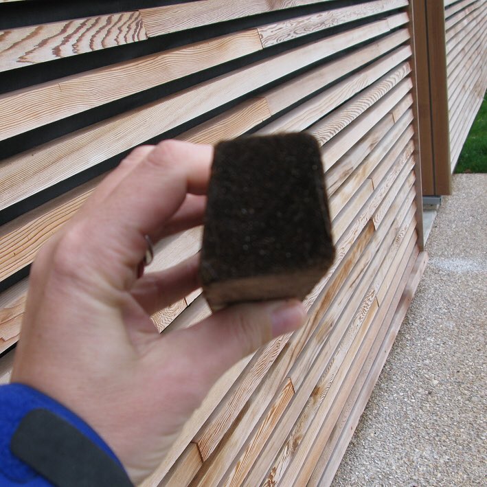 thefirstmatt's tweet image. Anyone know where I can buy #larch #rainshield #cladding from in the uk? Ideally 50mm ish deep like this, for #diy.