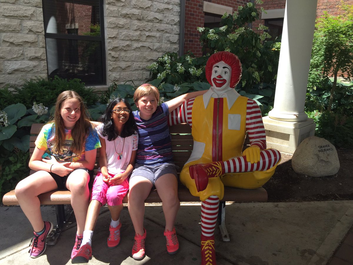 GRE138's tweet photo. GRE student leaders drop off over 50,000 pop tabs for the RMH!  Cool place!
#GREchoosekind https://t.co/PqL4TvEs6q