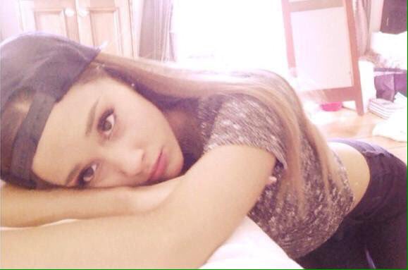 Ariana Grande More tweet media