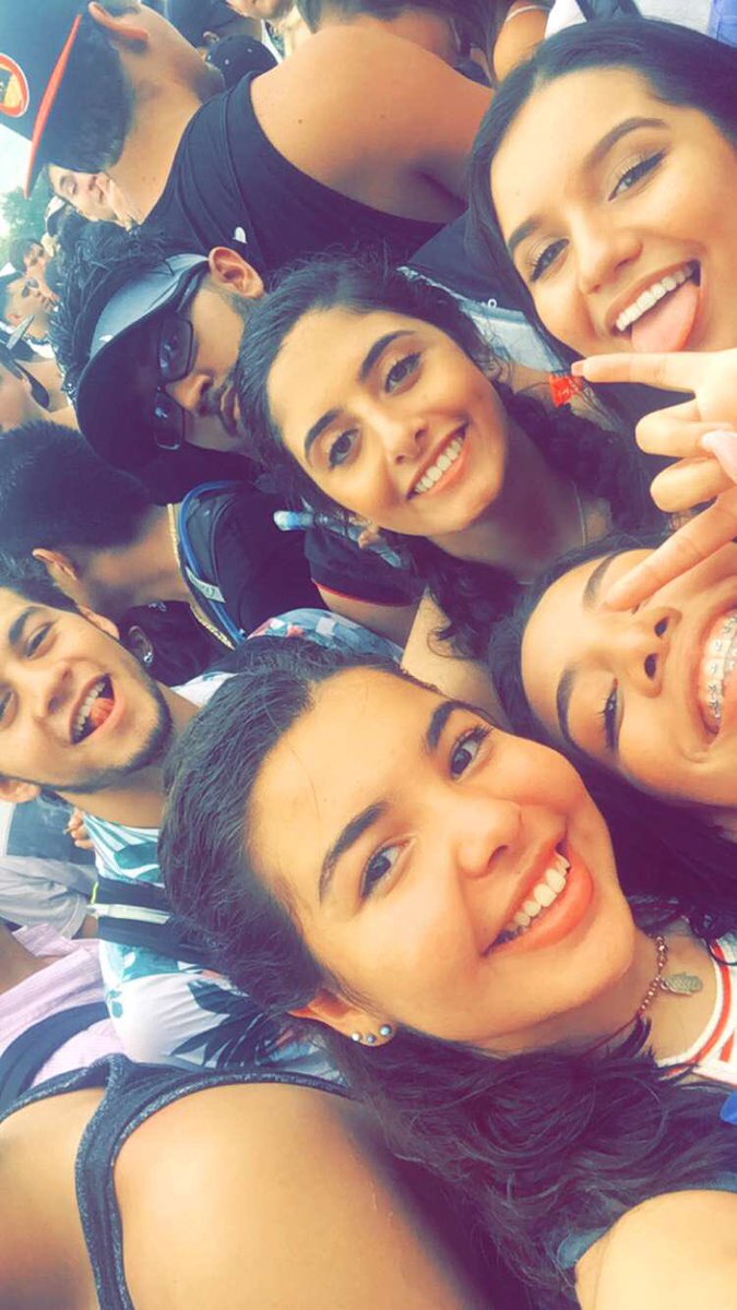 stephaaniiiee_'s tweet photo. would do it all over again in a heart beat😛 #fpsf2016 https://t.co/L7PdAvtV7M