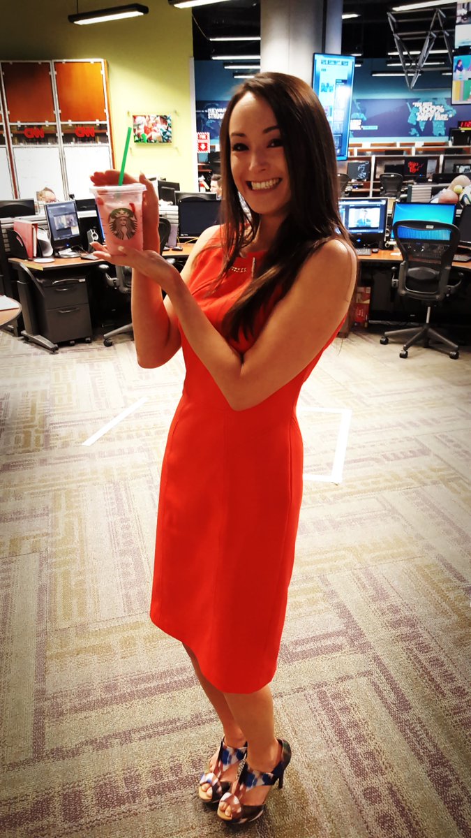 TheSportsGirl1's tweet photo. Thanks internet! You told me about @Starbucks #pink drink and it's ah-maze-ing! #CNNadventures #ThanksJaide! https://t.co/Y2KFBeXZM3