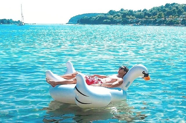 Beautiful_Cro's tweet photo. Summer SOON! 😎 🌸🍹🌴#seasunfun #summer #croatia #travel #sea #tourism  Photo by  @timotej https://t.co/p6XirD6y1X https://t.co/q6vEyrKfMN