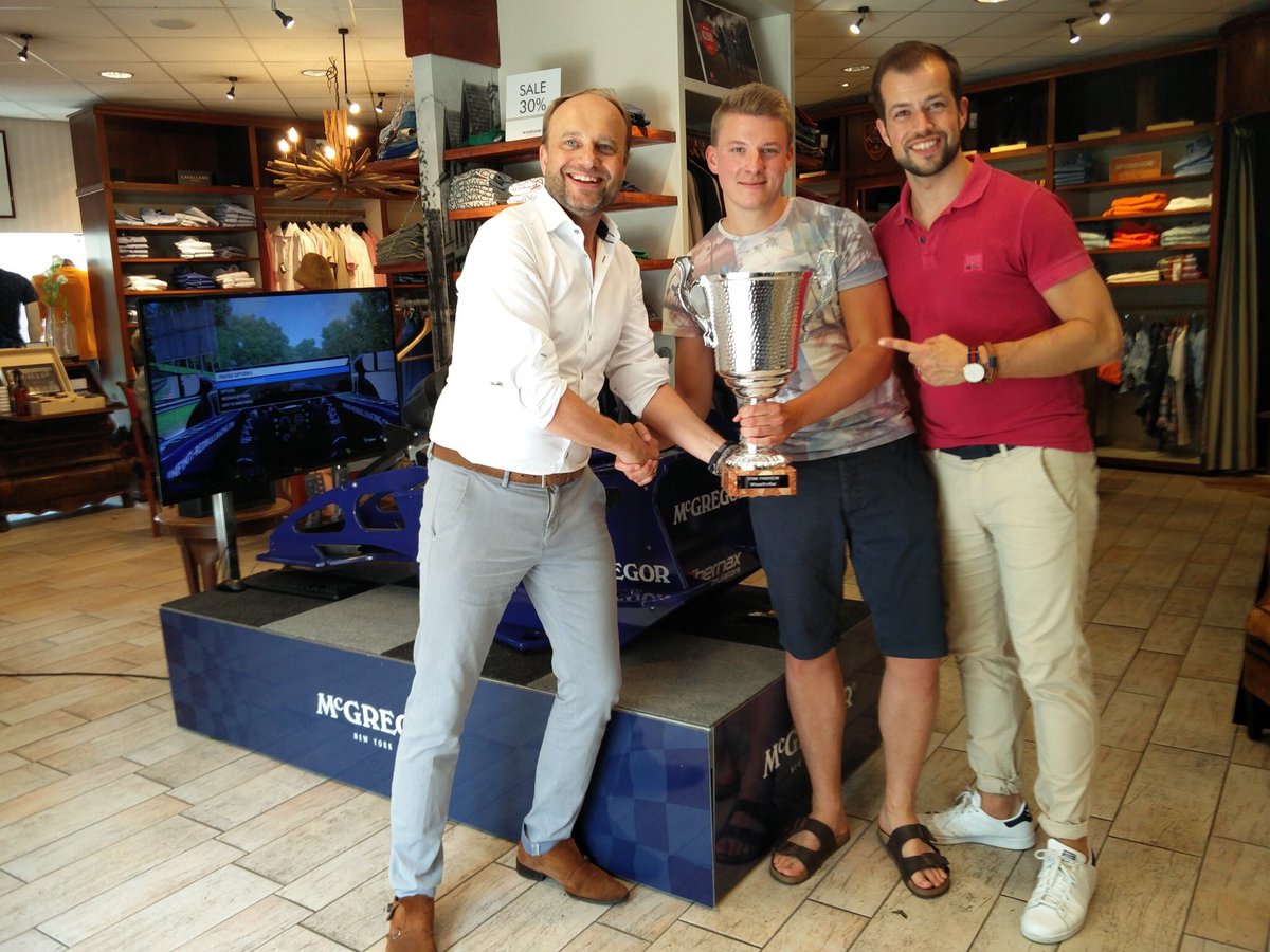 Niels Zuurmond is uiteindelijk als beste uit de strijd gekomen en wint de wisselbeker🏆!

1. Niels Zuurmond 1.21.101