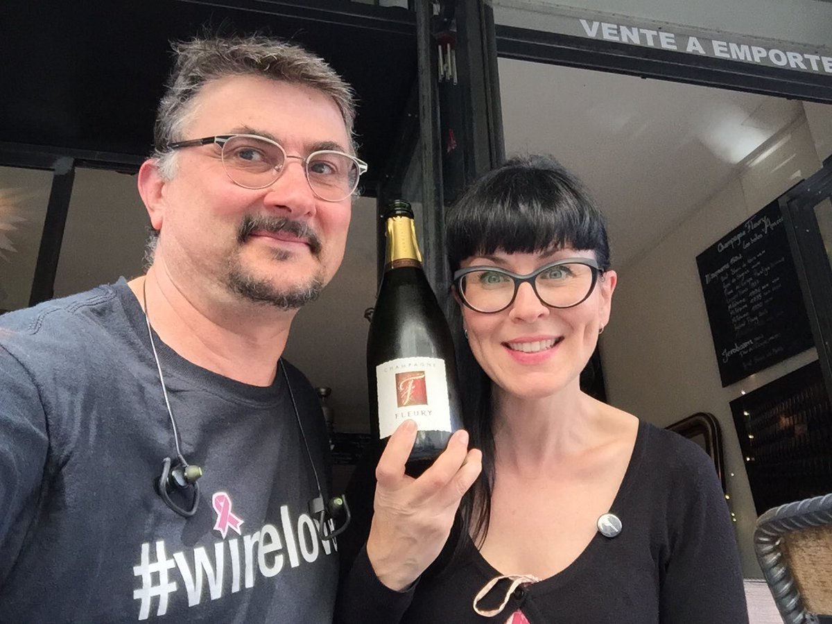 TheWineHub's tweet photo. People R nice here in #Paris... I have 2 come more often! :) Thanks @WineSagasu! You rock #winelover! @macavefleury https://t.co/dZVM6c1NJM