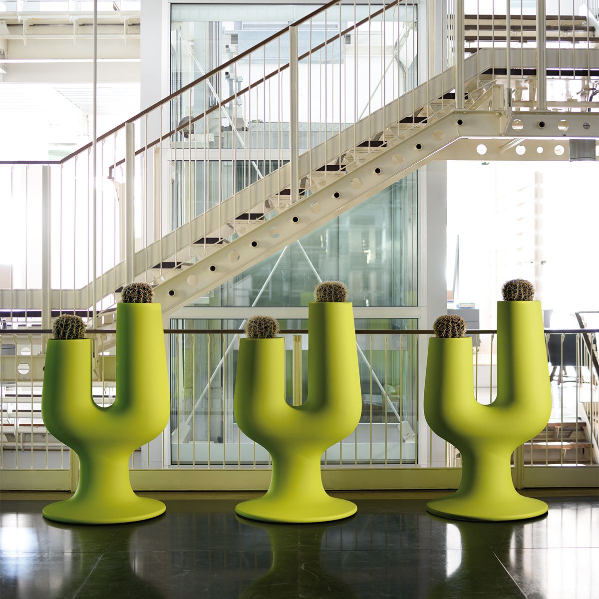 celebrate your Summer with PLUStCOLLECTION designer pieces from minimalhome.com ow.ly/iy1o3010JB4