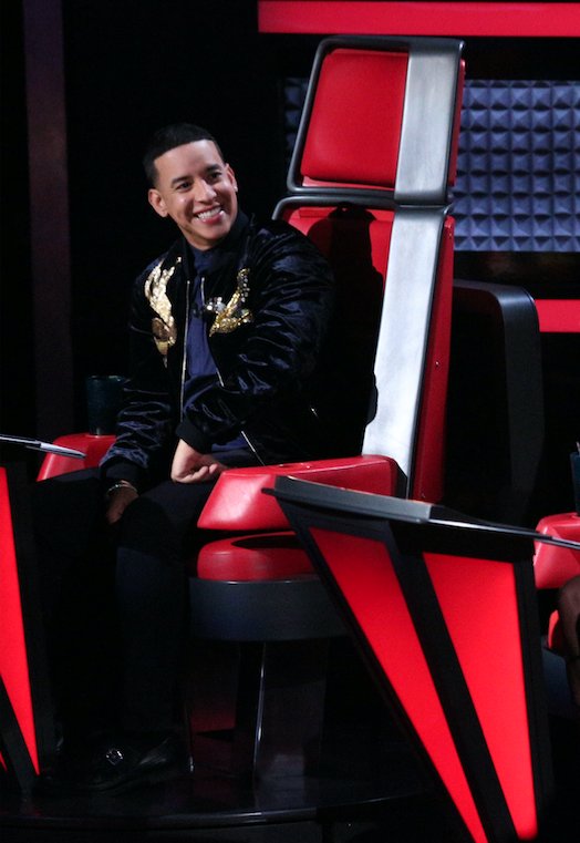 LaVozUS's tweet photo. ¿Qué es lo más difícil para @daddy_yankee sobre esta etapa de la competencia? Entérate 👇🏼
 https://t.co/mKrdYpmnjz https://t.co/v1oEoOmALN