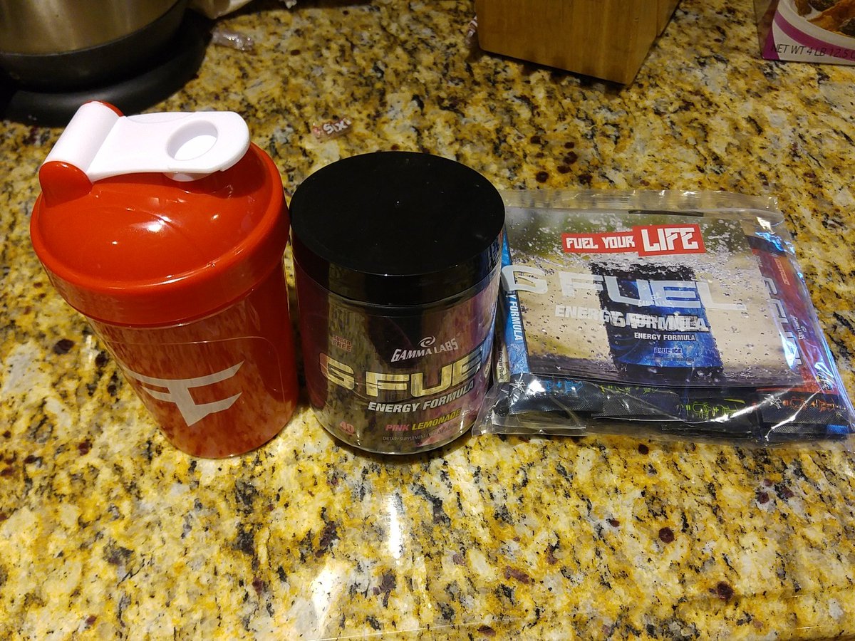 Pro_Tora's tweet photo. @GFuelEnergy @FaZeClan Just got my Gfuel and Faze Shaker cup in #FaZeUp https://t.co/KuRWHz1ZIG