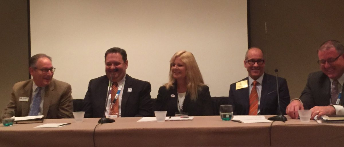 elenaiz's tweet photo. High power Asscociation panel encourages dig deeper to get true benefit @IntermodalEXPO @WomenInTrucking  #tmsa2016 https://t.co/II4gw8sGOa