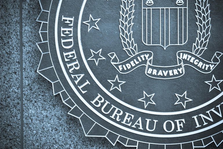 CNET's tweet photo. Accessing your internet browsing history is now the FBI's top legislative priority https://t.co/VOIMQKIfDR https://t.co/8zd0EO2rDq
