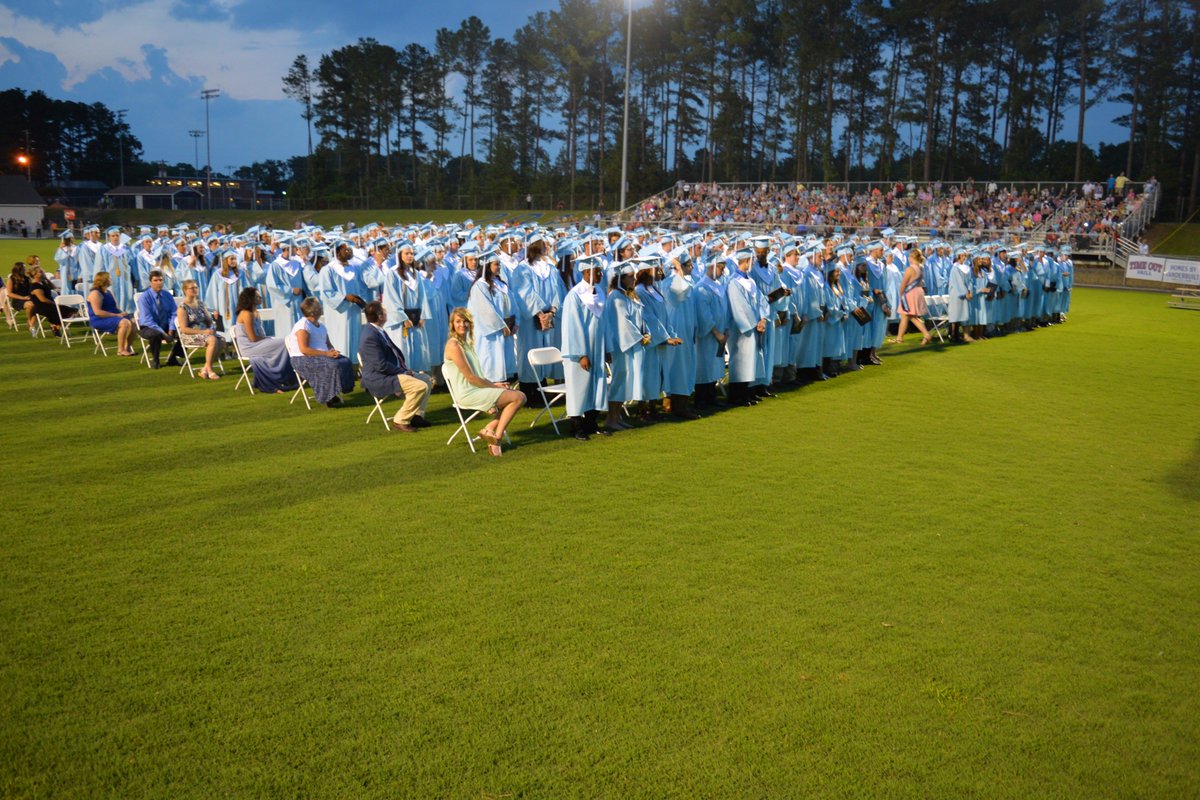 MooreSchools's tweet photo. Class of 2016 @UnionPinesHs https://t.co/o1wKknKyig