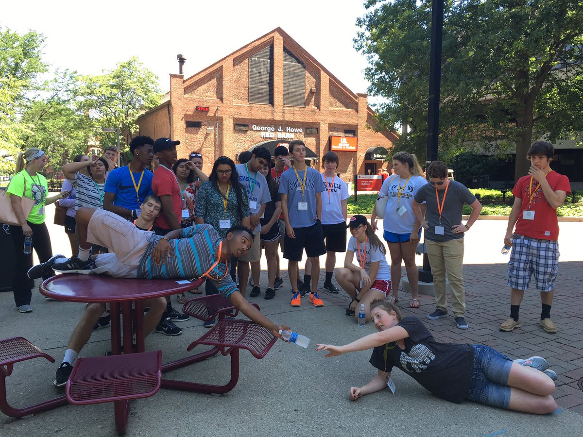 cards_stew's tweet photo. When u start the tour and are immediately thirsty #uoflorientation #2koolforskool #CardinalChallenge https://t.co/m82Re70VlK