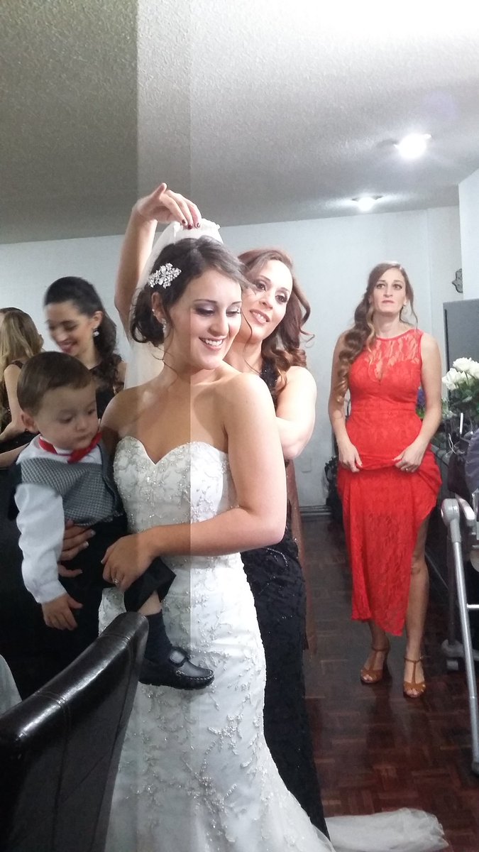 Xochitl_M's tweet photo. Linda novia #bridal #makeuphands #maquillista #maquillaje #maquillajedf #cabello #peinados #hairstyle #bridalmakeup https://t.co/6IGjeCWflF