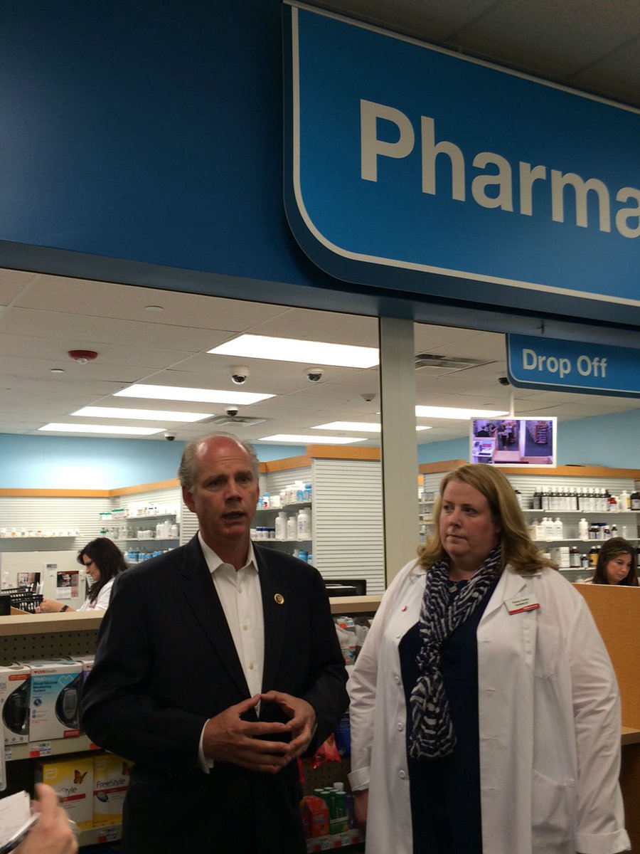 CVSHealth's tweet photo. Happy to welcome @DanDonovan_NY to our #StatenIsland pharmacy to discuss our commitment to combating #OpioidAbuse https://t.co/dt3KyM2pwK